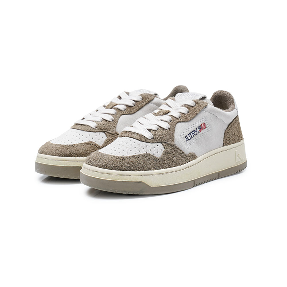 오트리 우먼즈 메달리스트 스웨이드 AULW-SH04