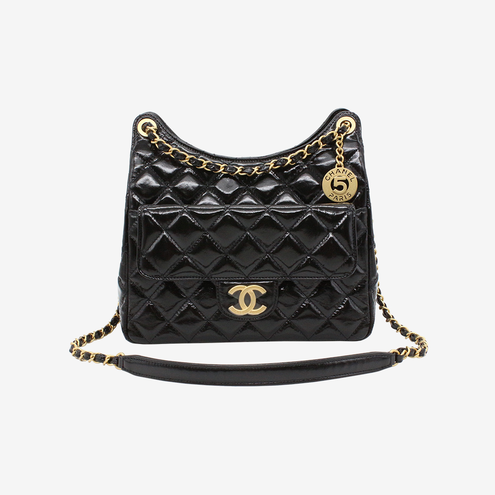 [국내/당일]샤넬 호보 핸드백 샤이니 크럼플트 카프스킨 금장 블랙 AS4322