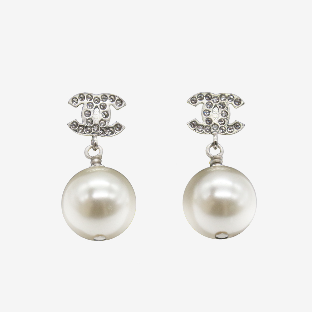 [국내/당일]샤넬 CC로고 디아망떼 드롭 진주 귀걸이 이어링 A36138