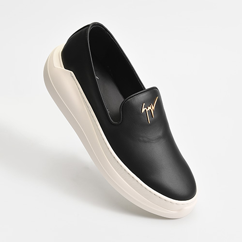 쥬세페쟈노티 CONLEY 콘리 슬립온 스니커즈(블랙+화이트) IU10004 012