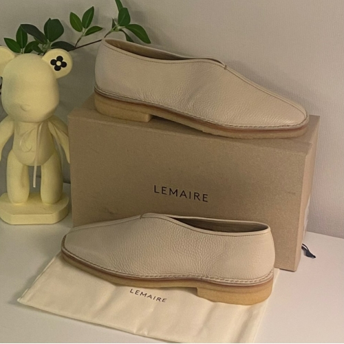 [당일발송] 위너스애비뉴 22SS 르메르 익스클루시브 베이지 그레인 가죽 슬리퍼 M 213 F0253 LL141