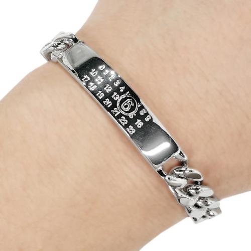 [더팩토리 논현](당일) 24SS MM6 메종 마르지엘라 인그레이빙 태그 체인 팔찌 (SM6UY0049 SV0235 951)