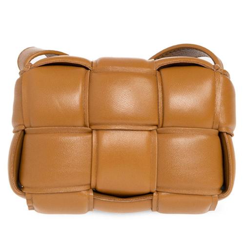 [국내배송] 23FW 보테가베네타  인트레치아토 캔디 패딩 카세트백 716648 VCQR1 2593