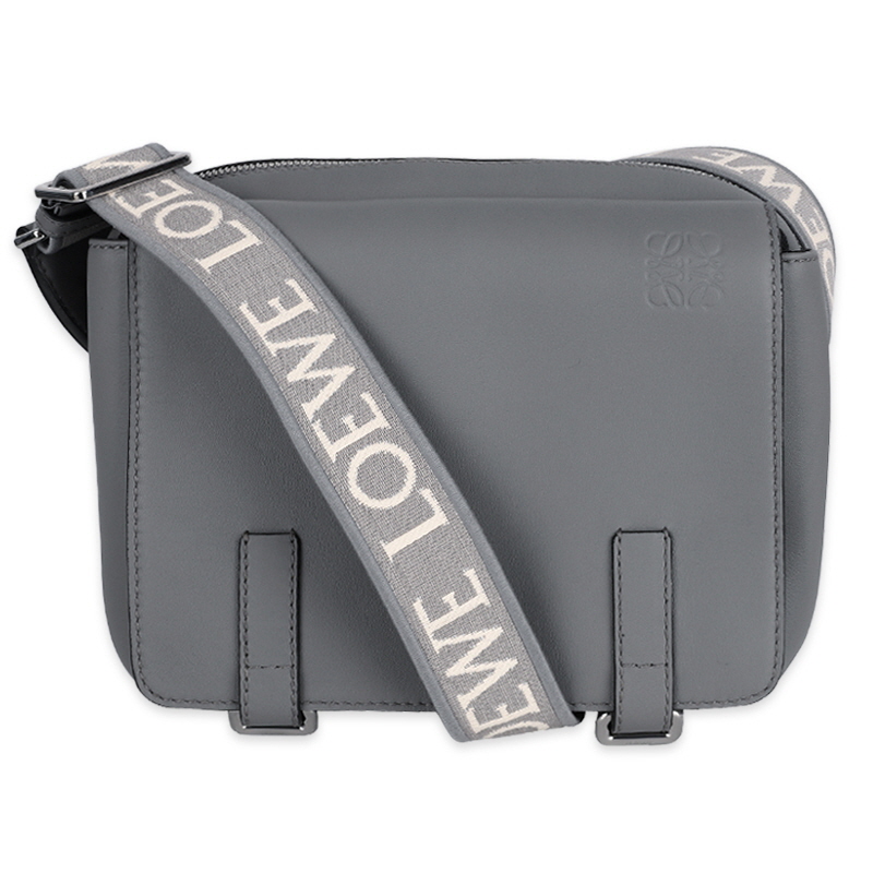 디몬트 24 S/S 로에베 남성 밀리터리 크로스백(그레이) B553A72X27 1640